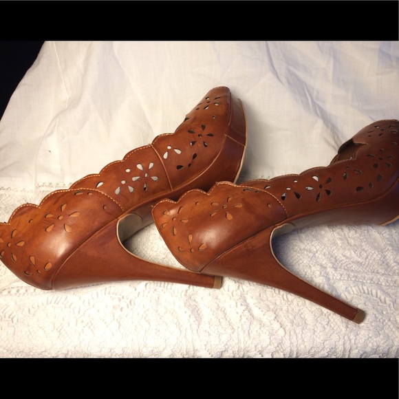 Stilettos - Picture 5 of 8